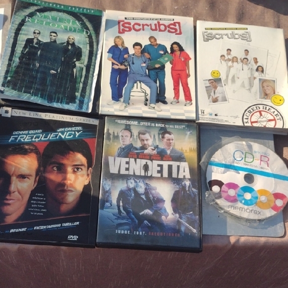 DVD Collection Bundle - Picture 1 of 4